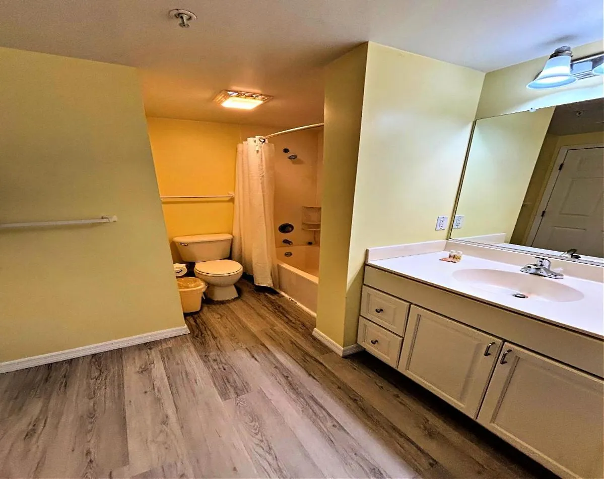 Vacation In Comfort And Luxury 1Br Oceanfront -Wyndham Ocean Walk 703 Daytona Beach Apartment