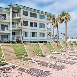  Apartment Waterfront Daytona With Pool Access!