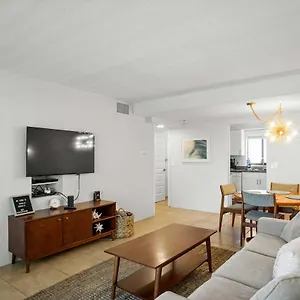  Apartment Oceanfront Daytona With Views!
