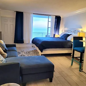  Apartment Direct Oceanfront With Balcony